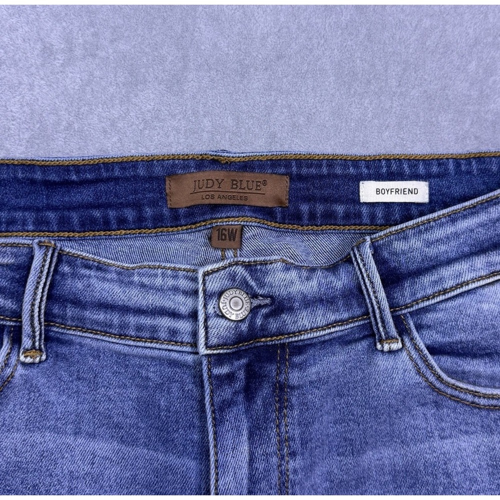 Judy Blue Jeans Womens 16W (34x30) Boyfriend Straight Slim Midrise Stretch USA - Picture 2 of 8